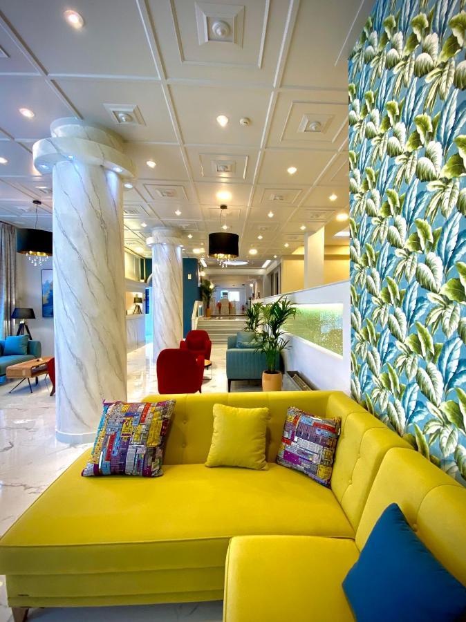 Paloma Blanca Hotel 3*