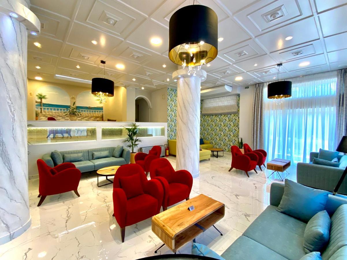 Hotel Paloma Blanca