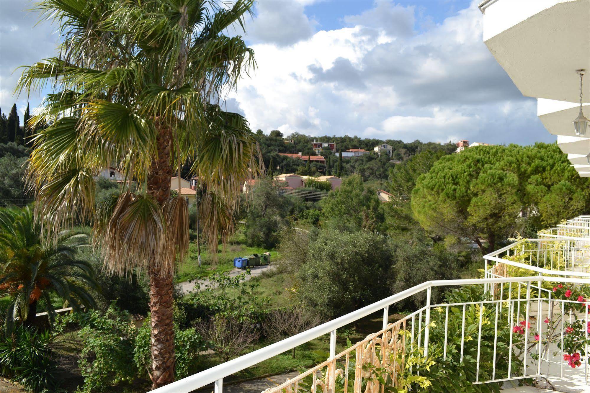 Hotel Paloma Blanca